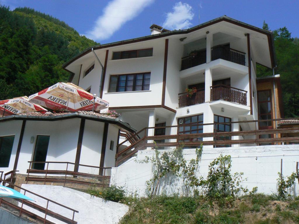Fisherman'S Hut Family Hotel Beden Ngoại thất bức ảnh