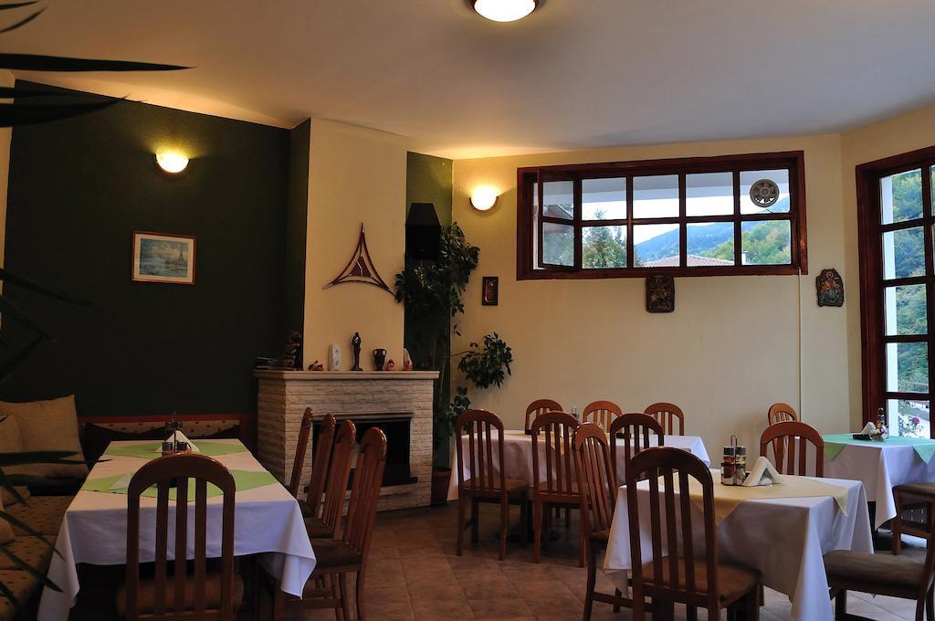 Fisherman'S Hut Family Hotel Beden Ngoại thất bức ảnh