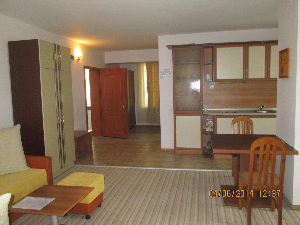 Fisherman'S Hut Family Hotel Beden Phòng bức ảnh